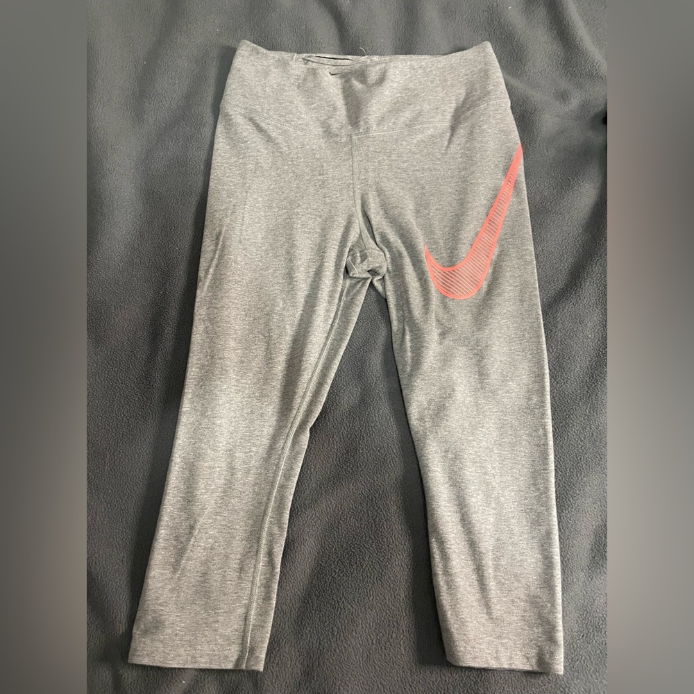 Nike cropped grey leggings